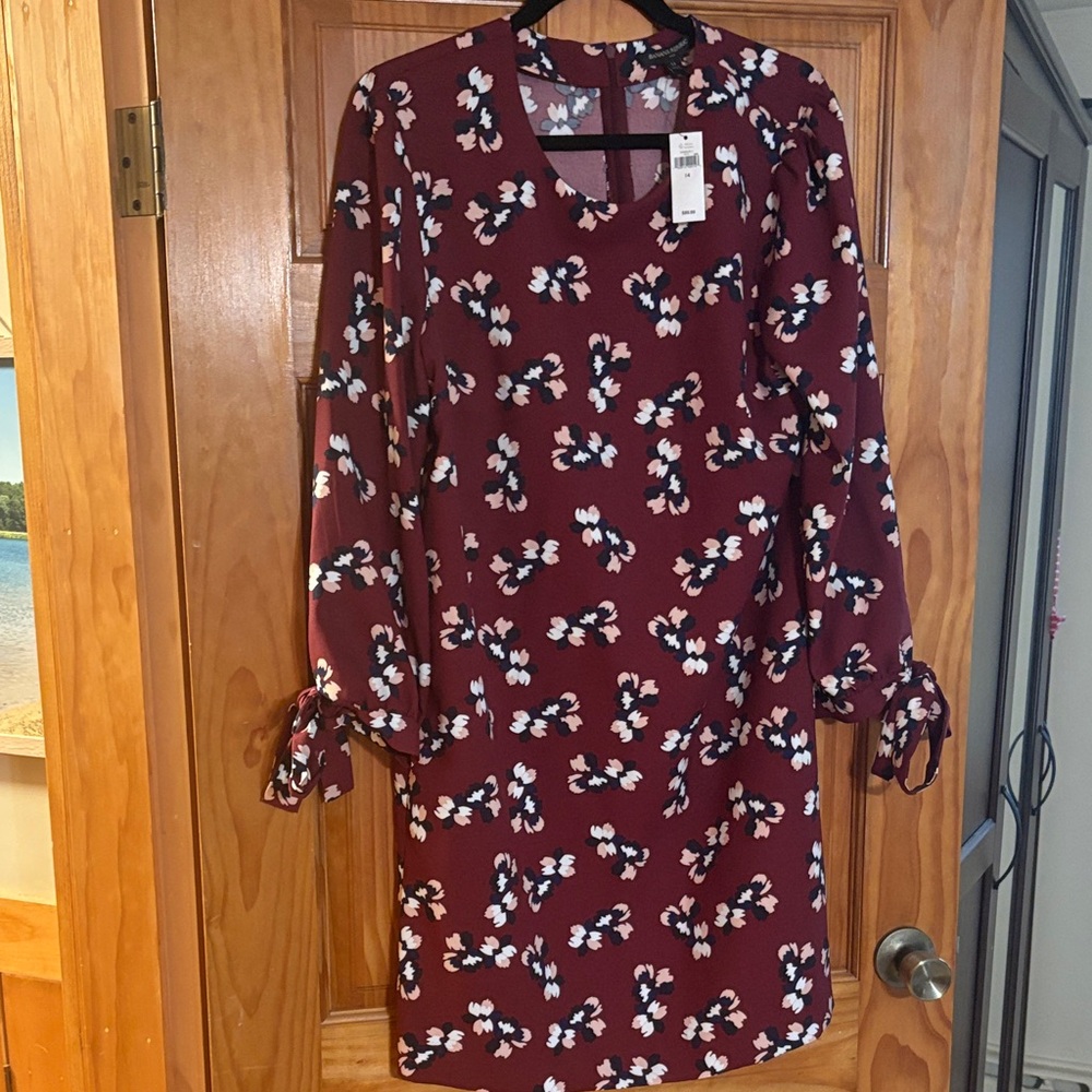 Banana Republic Burgundy Floral Long Sleeve Dress